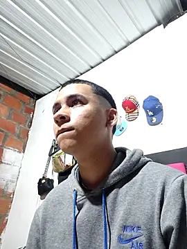 Mia axelll online show from February 14, 9:22 am