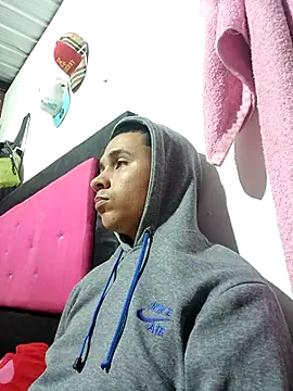 Mia axelll online show from February 21, 9:43 am