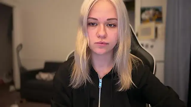 Leylia Lily online show from April 10, 6:36 pm