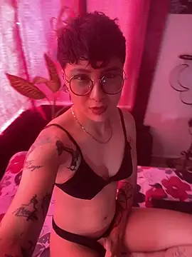 bloomroma online show from April 9, 2:22 pm