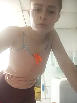 WandaScrlet online show from February 26, 8:08 pm