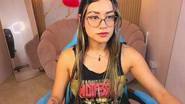 Katyy b  online show from February 16, 8:41 pm