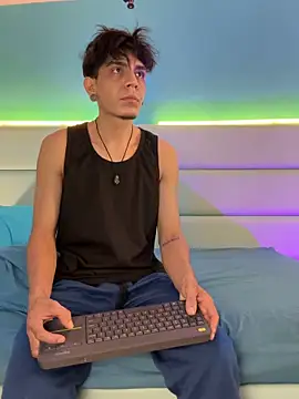 abrilandjulian online show from March 21, 12:10 pm