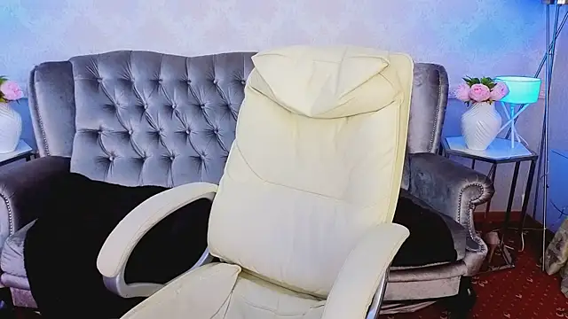 Ingrit tass online show from April 18, 7:58 pm