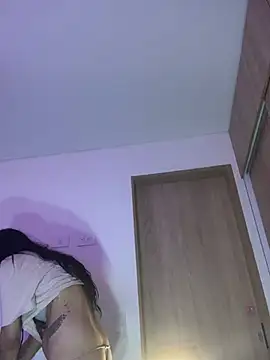 baileyadamms online show from April 9, 3:39 pm