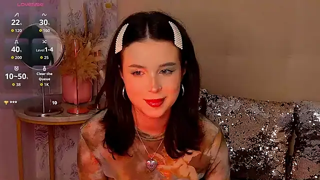 LanaLedger online show from July 28, 6:20 pm