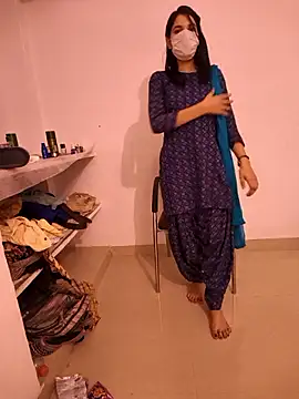 tanzum khan3202 online show from March 30, 12:38 pm