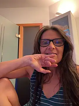 Dance Lady online show from February 19, 8:07 pm