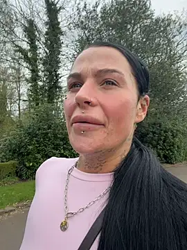 Darkfantisyx online show from April 2, 3:31 pm