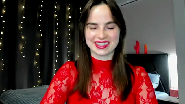 megann fox2 online show from March 29, 4:28 pm