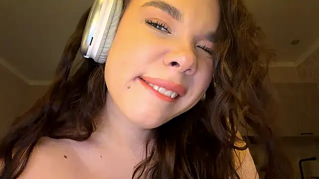 IgnaciaLacayo online show from February 16, 3:45 pm