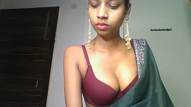 Rani1993 online show from July 14, 4:33 pm