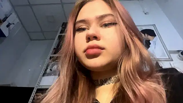 NeelyDalonzo online show from February 28, 8:58 am