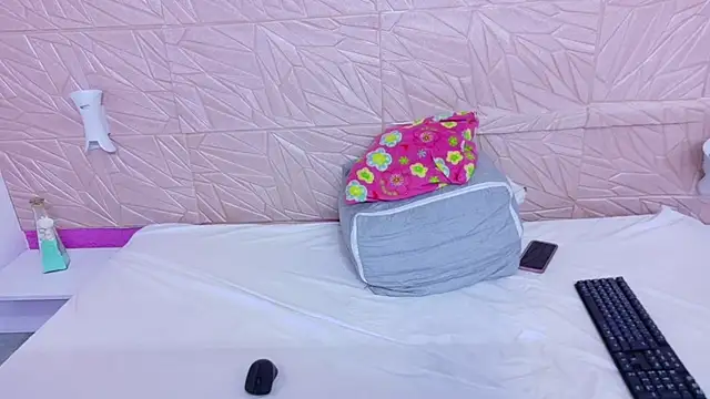 nina bae online show from March 26, 9:16 pm