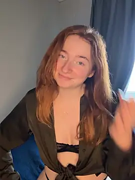 HoneyBunny18 online show from April 12, 4:32 pm