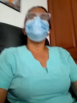 Lorenaluna online show from March 8, 7:07 pm