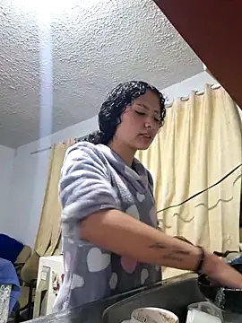 keylatiff online show from March 13, 1:07 am