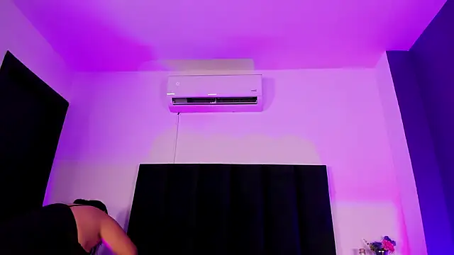 scarlet  ray  online show from March 13, 10:38 am