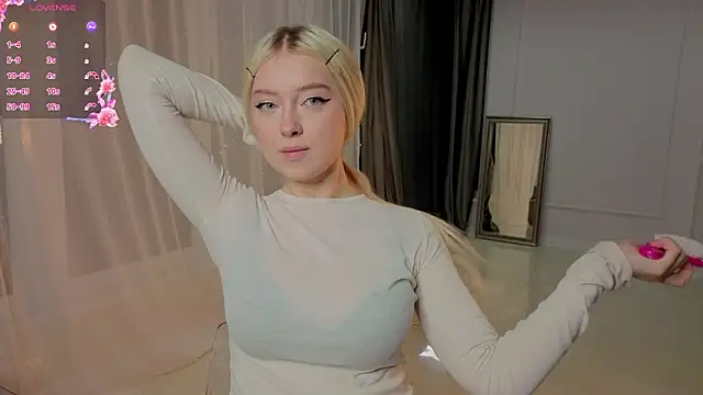 ChristinBland online show from March 12, 8:44 pm