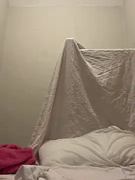 Alexabluex online show from February 24, 8:29 pm