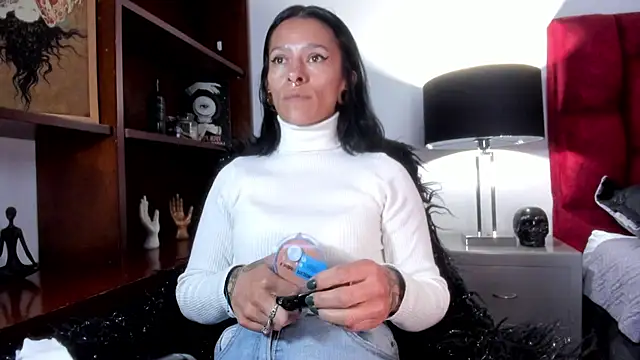 Amelie Blake online show from April 13, 1:12 pm