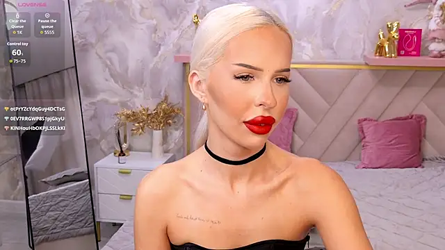 EvaXElfi online show from April 6, 4:46 am