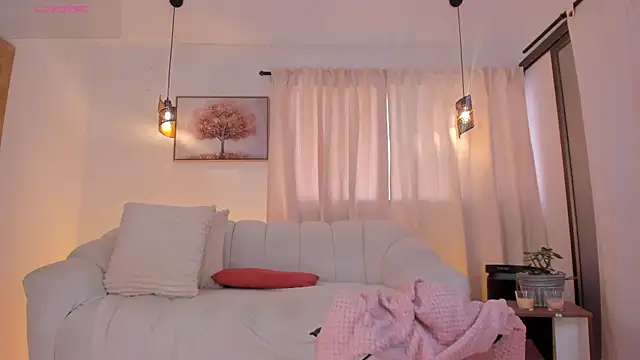 IsabellaLux  online show from March 25, 8:23 pm