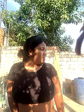 emi li82 online show from March 30, 10:31 pm