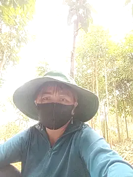 lyly sexx online show from April 10, 6:41 am