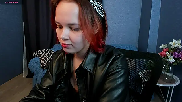 Alis Hale online show from March 8, 7:29 pm