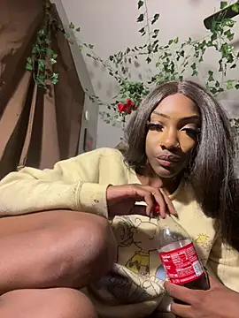 Loopsies online show from March 16, 11:30 pm