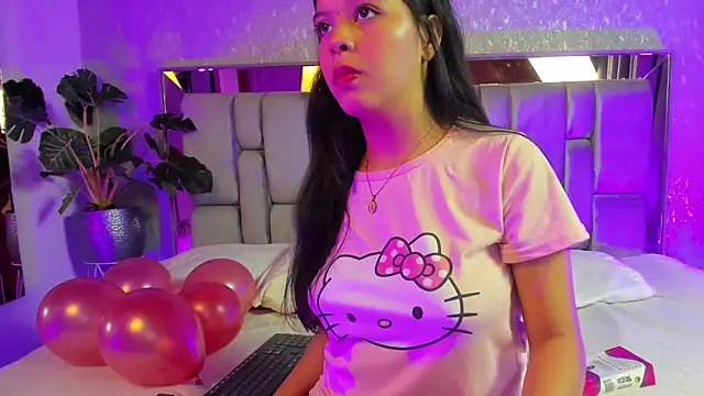 PaulinaLopez  online show from March 21, 9:31 pm