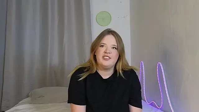 Kris Big Ass online show from April 1, 12:28 pm