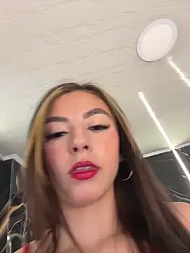   Nahomy online show from March 3, 12:11 pm