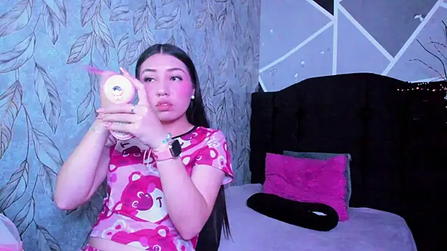 eilen pink online show from April 9, 12:32 pm