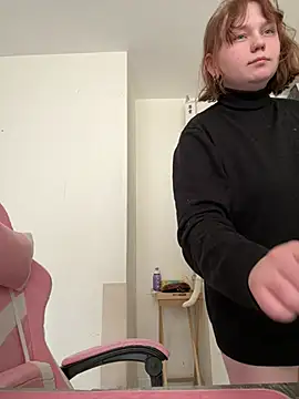 soft focus online show from April 12, 7:55 am