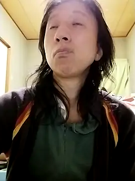 mako7612 online show from April 1, 7:20 am