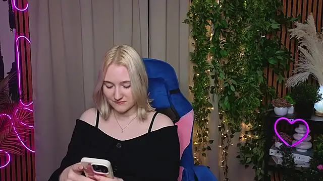 SharonRodriguez online show from March 23, 8:53 am