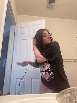 Mariyyumyums online show from April 16, 11:43 am