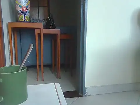 Jiwon Han online show from March 13, 9:27 pm