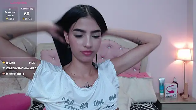 skinny hailey online show from March 28, 1:10 pm
