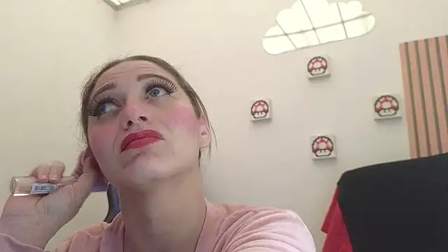 Caroline hernandes online show from March 25, 2:20 pm