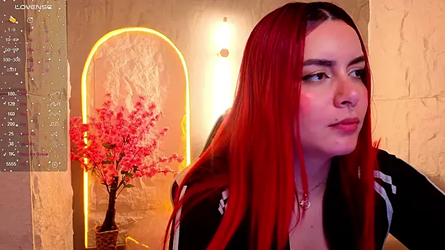 Soffia Hot Tx online show from March 7, 4:36 pm