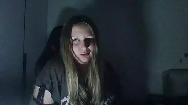 PoliHolly online show from March 5, 8:15 pm