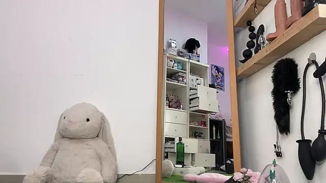 Alissa-Kissa online show from April 15, 6:19 pm