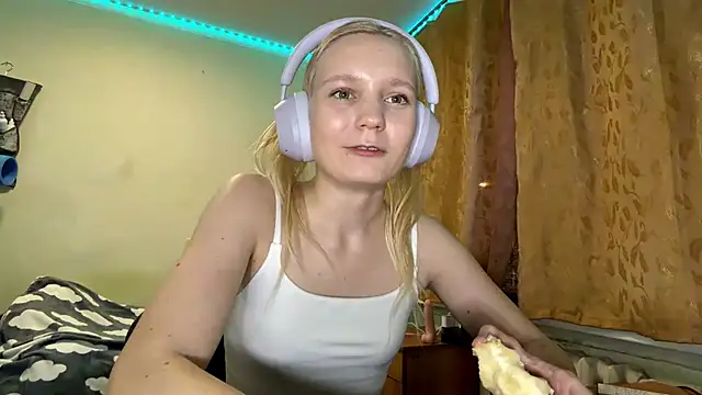 LolaSpermina online show from March 12, 5:04 pm