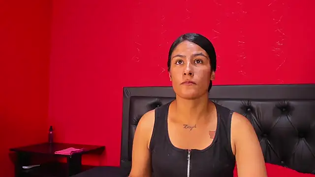 ailyn-18 online show from March 6, 11:44 pm