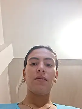 pregnantwhite online show from March 7, 11:01 pm