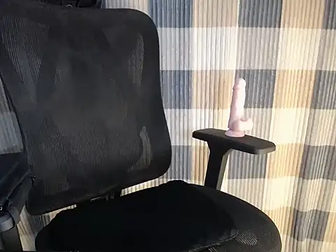 mia slut0810 online show from August 6, 1:51 pm