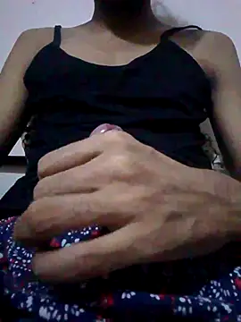 nilakshiperera0 online show from April 17, 8:33 pm